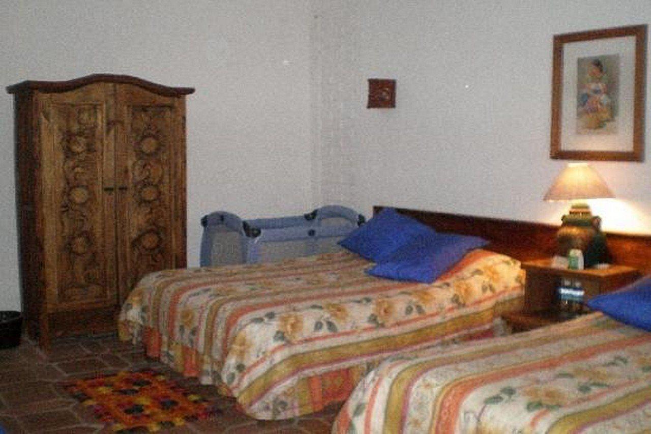 Lago Sol Hotel & Suites Tzintzuntzan Bagian luar foto