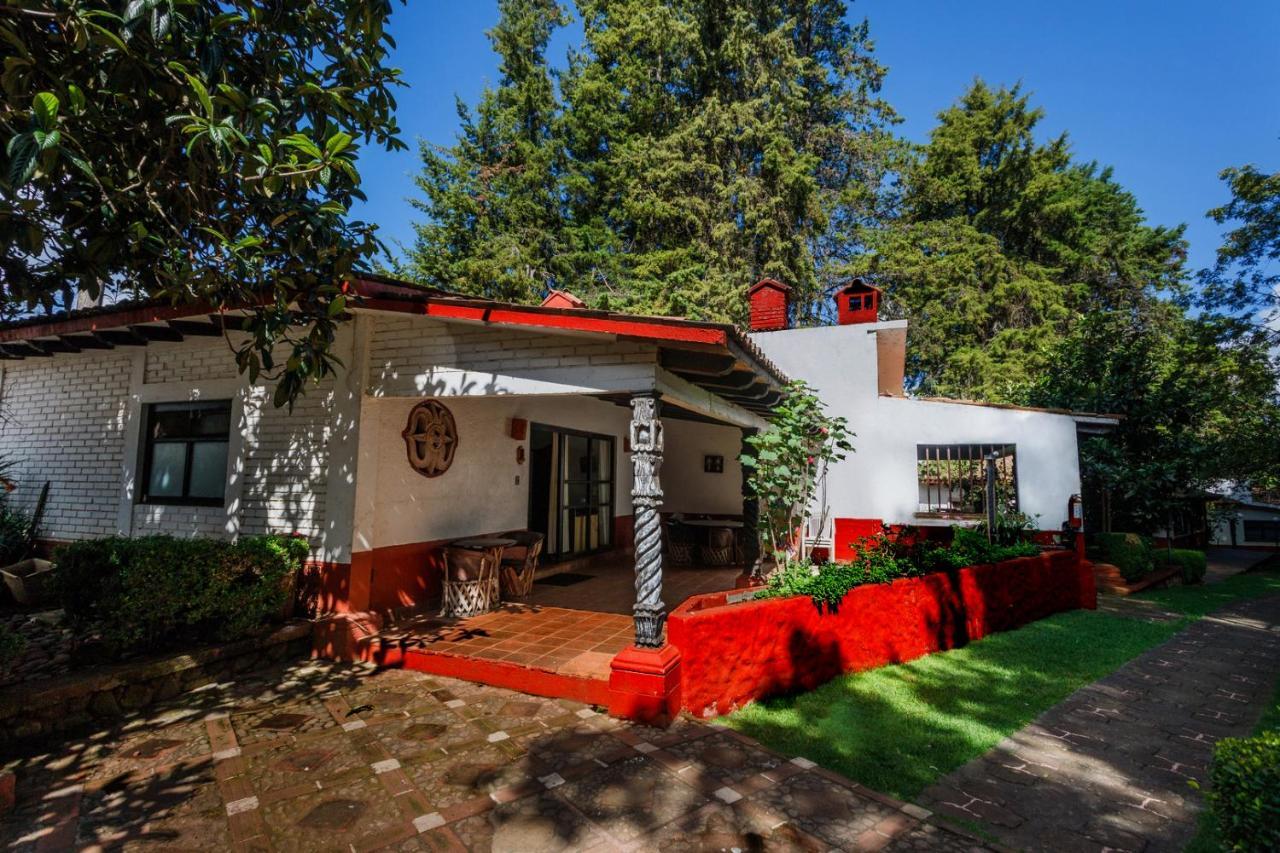 Lago Sol Hotel & Suites Tzintzuntzan Bagian luar foto